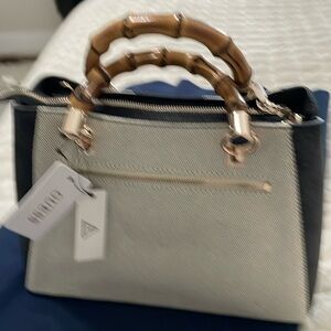 Guess handbag. NWT.